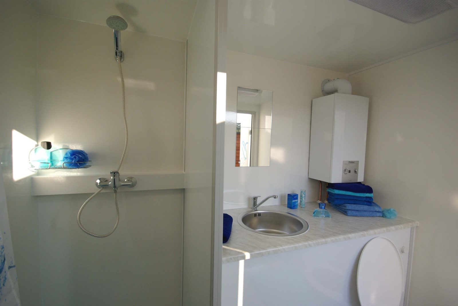 Camp Let Huren Privé Sanitair Binnenkant